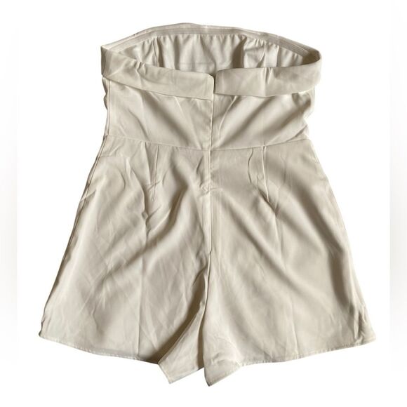 NWOT Lulus Upscale Pose White Button-Front Strapless Romper Sz L Feminine Skort - Picture 10 of 15